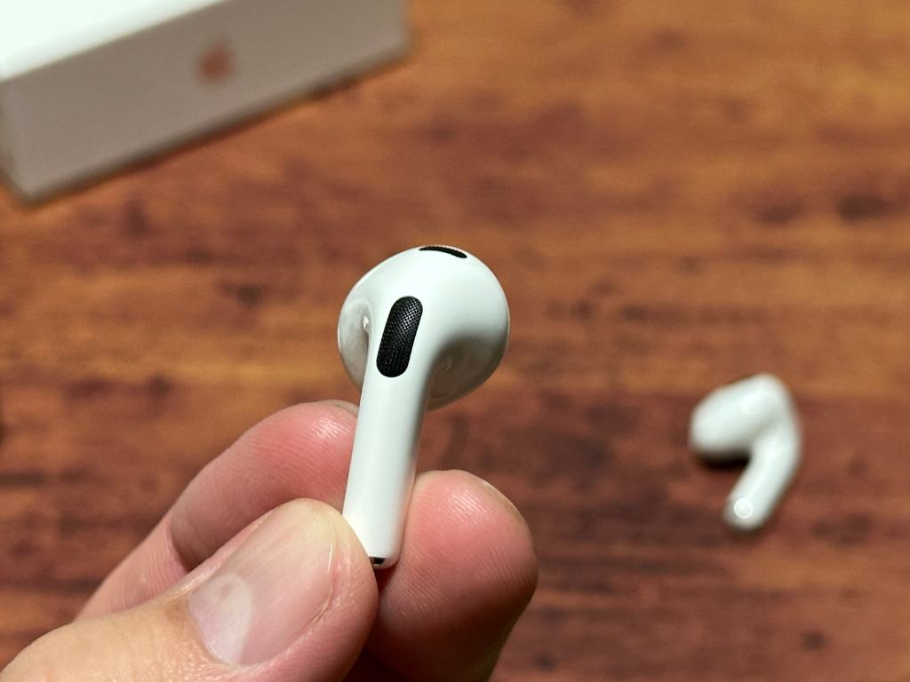 AirPods（第３世代） 本体外観